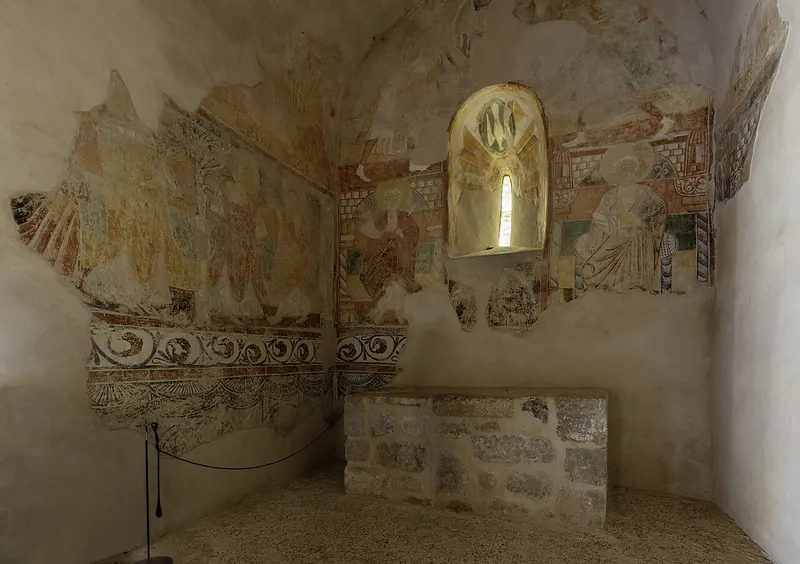 Pinturas románicas del interior de San Baudelio